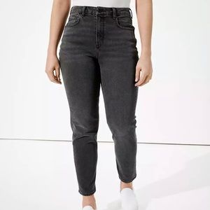 American Eagle Stretch Curvy Mom Jean